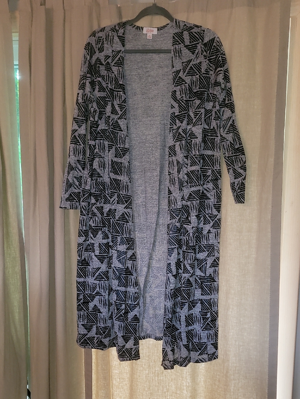 LuLaRoe Black & Gray Geometric Open-Front Cardigan Elegant SARAH